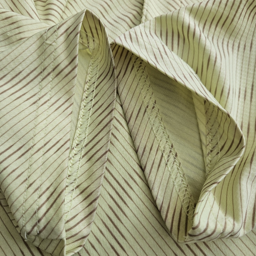 3/$21 Under Armour • Polo Shirt - Picture 6 of 6